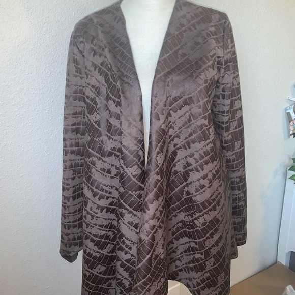 Jeff Gallano Gray Animal Print Cardigan Size 2 - Picture 2 of 11